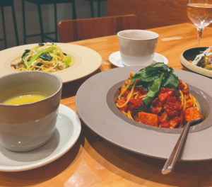 カフェ & レストラン
kanbi（カンビ）