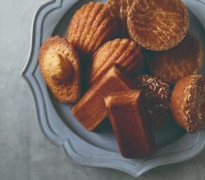 フランス菓子店
Pâtisserie Arlhériter
（パティスリーアルエリテ）